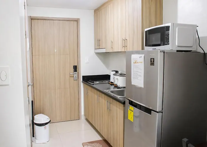 9 Modern 1br With Private Balcony Near Moa Arena * Manila