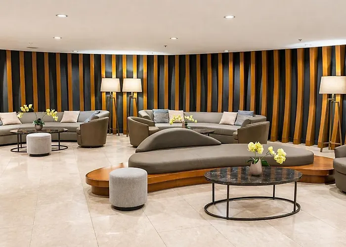 9 Modern 1br With Private Balcony Near Moa Arena Aparthotel *